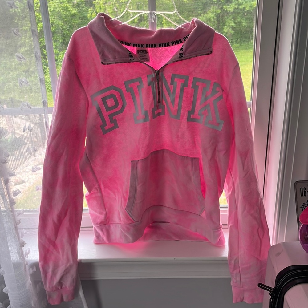 VS PIINK quarter zip up! size medium
